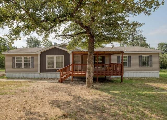 Property at 545 Lone Star Rd, Bastrop, TX 78602, 3 beds, 2 baths