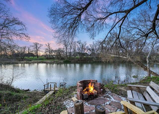 Property at 148 Highway 71 E, Smithville, TX 78957, 4 beds, 3 baths