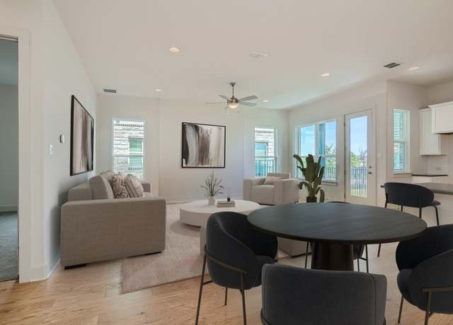 Property at 1531 N Red Bud Ln #37, Round Rock, TX 78665, 5 beds, 4 baths