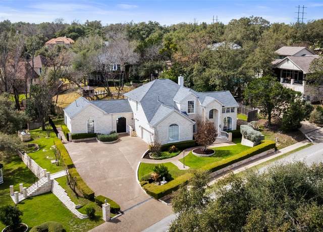 Property at 504 Duck Lake Dr, Lakeway, TX 78734, 5 beds, 4.5 baths
