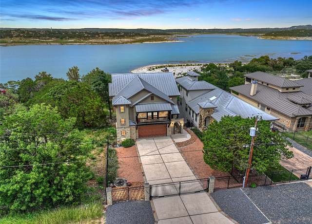 Property at 1746 Stagecoach Dr, Canyon Lake, TX 78133, 4 beds, 4.5 baths
