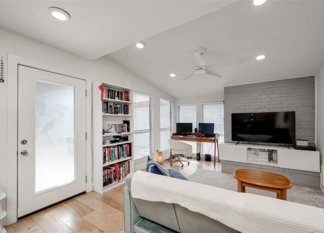 Property at 909 Reinli St #222, Austin, TX 78751, 1 bed, 1 bath