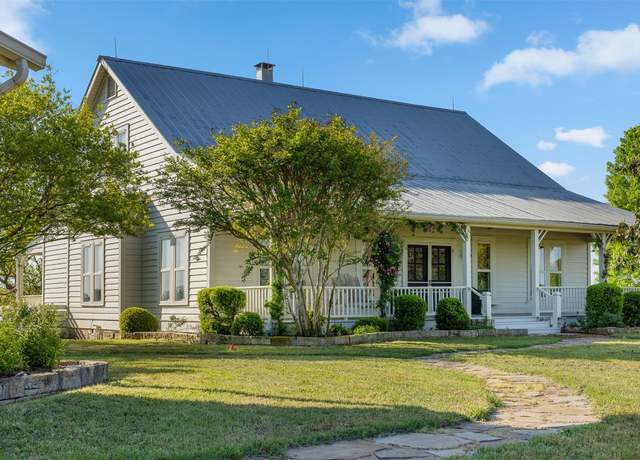 Property at 2730 Wunderlich Rd, Fayetteville, TX 78940, 5 beds, 3 baths