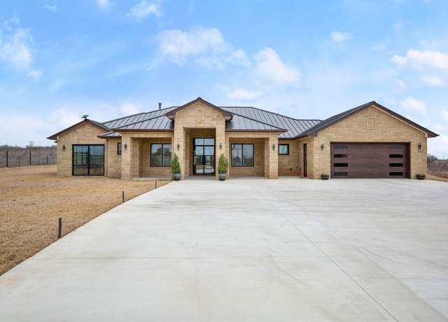 Property at 207 Arrowwood Ct, Niederwald, TX 78640, 5 beds, 4.5 baths