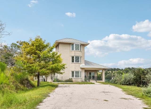Property at 50 Delaware Creek Rd, Blanco, TX 78606, 4 beds, 3.5 baths