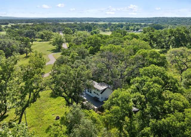 Property at 1610 Tejas Trl, Blanco, TX 78606, 2 beds, 1 bath