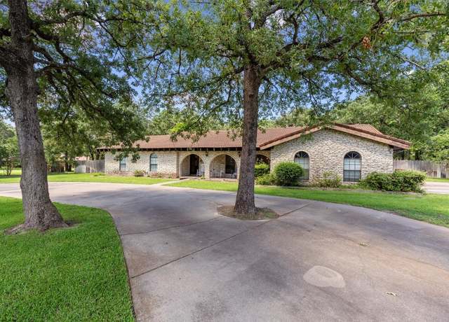 Property at 101 Sand Oak, Rockdale, TX 76567, 3 beds, 2 baths