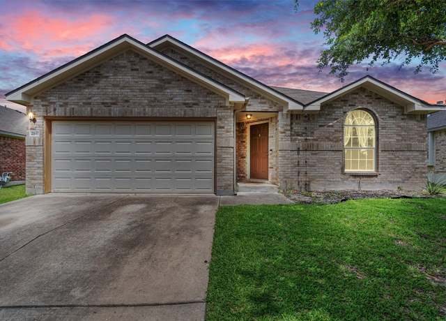 Property at 2141 Rachel Ln, Round Rock, TX 78664, 4 beds, 2 baths