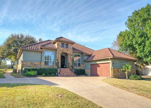 Property at 4813 Prairie Dunes Dr, Austin, TX 78747, 3 beds, 2.5 baths