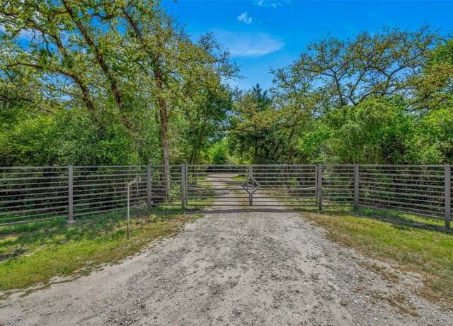 Property at 6406 Old Hickory Grv, Franklin, TX 77856, 3 beds, 3.5 baths