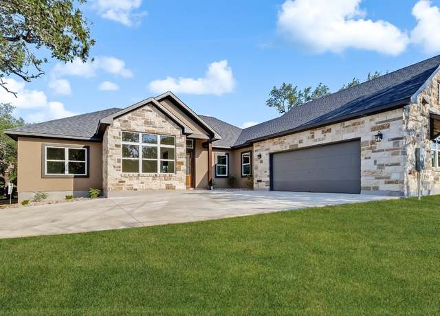Property at 122 Creekside Cv, Marble Falls, TX 78654, 4 beds, 3.5 baths