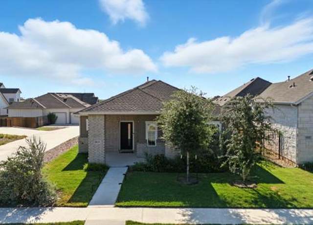 Property at 9115 Looksee Ln, Austin, TX 78744, 3 beds, 2.5 baths