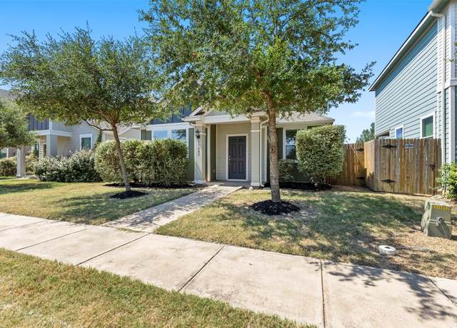 Property at 11605 Prado Ranch Blvd, Austin, TX 78725, 4 beds, 2.5 baths