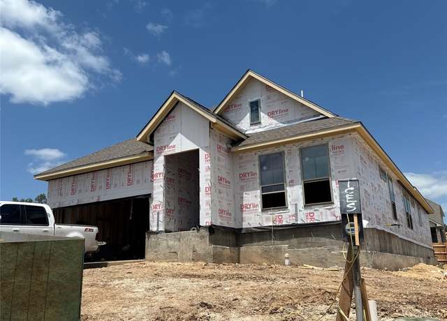 Property at 1445 Purple Petunia Ln, Georgetown, TX 78628, 4 beds, 3 baths