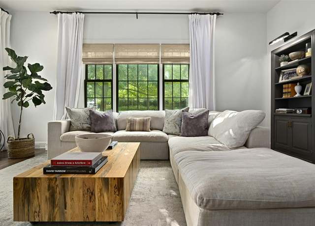 Property at 1712 Hartford Rd, Austin, TX 78703, 4 beds, 3 baths