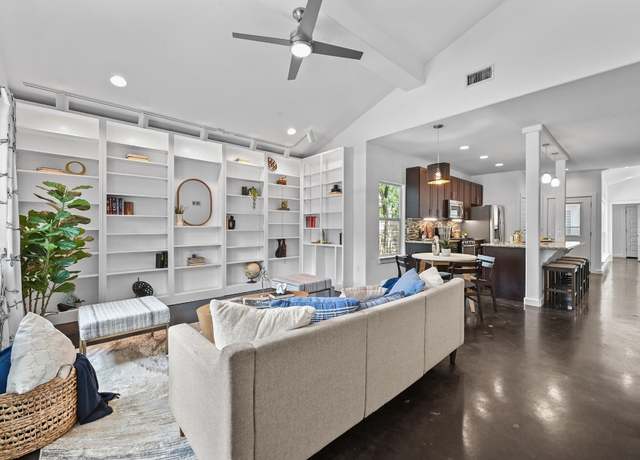 Property at 2510 Diaz St, Austin, TX 78702, 3 beds, 2 baths