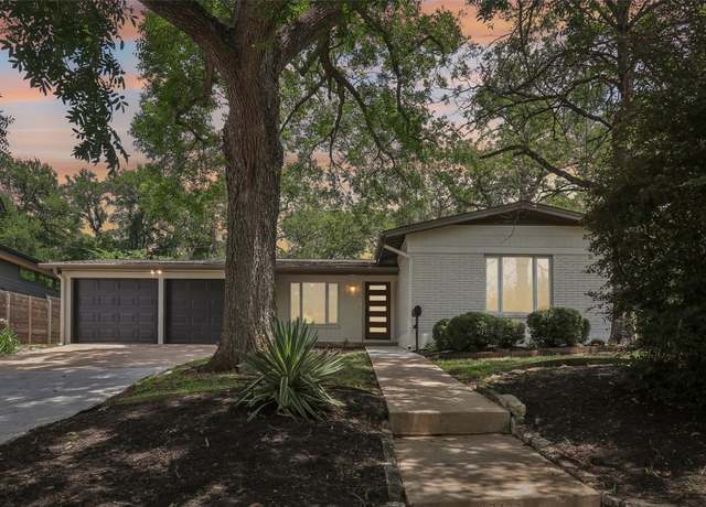 Property at 2322 Westoak Dr, Austin, TX 78704, 3 beds, 2 baths