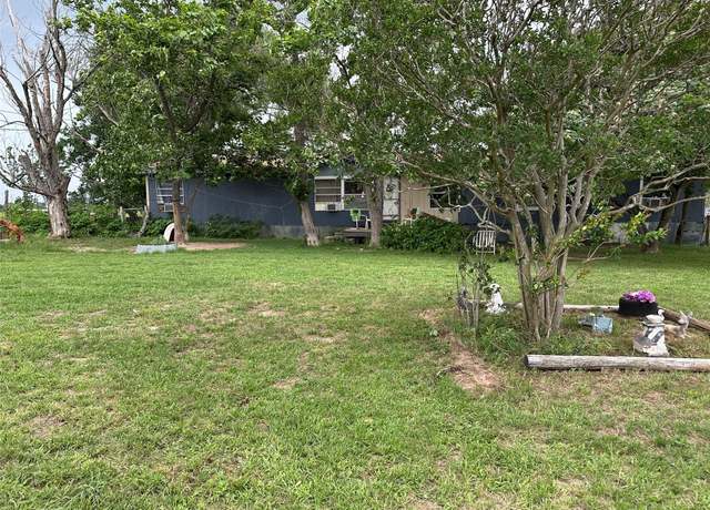 Property at 1115 County Road 405 Rd, Lexington, TX 78947, 4 beds, 2 baths