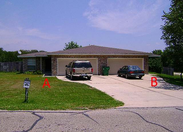 Property at 21637 Boggy Ford Rd, Lago Vista, TX 78645, 6 beds, 4 baths