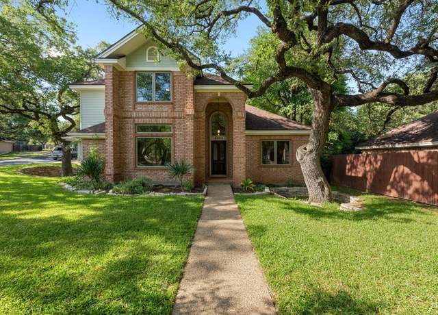 Property at 6304 John Chisum Ln, Austin, TX 78749, 3 beds, 2.5 baths