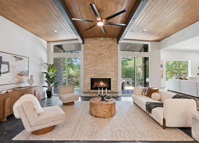 Property at 3403 Cascadera Dr, Austin, TX 78731, 4 beds, 2 baths