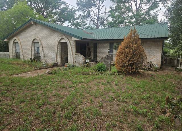 Property at 8012 Cr 322 Rd, Milano, TX 76556, 3 beds, 2 baths