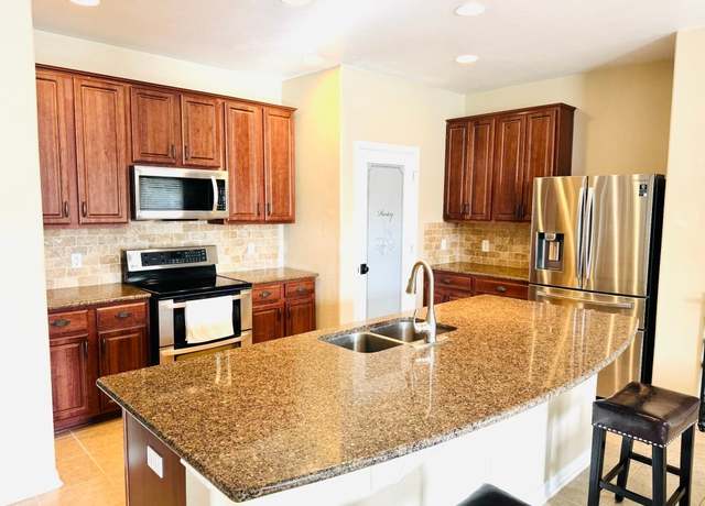 Property at 13321 Indian Oak Bnd, Manor, TX 78653, 5 beds, 2.5 baths
