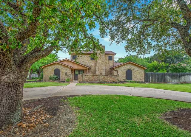 Property at 3001 Rustling Oaks Dr, Bryan, TX 77802, 4 beds, 2.5 baths