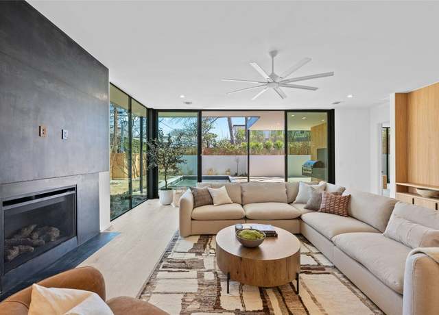 Property at 2326 Westrock Dr, Austin, TX 78704, 4 beds, 4.5 baths