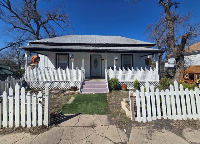 Property at 1014 S 3rd St, Temple, TX 76504, 4 beds, 2 baths
