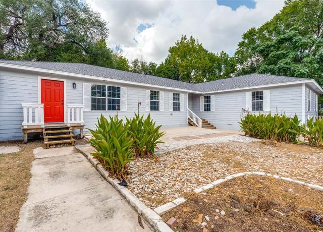 Property at 417 N Blanco St, Lockhart, TX 78644, 5 beds, 3 baths