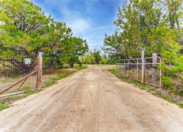 Property at 301 County Road 278, Liberty Hill, TX 78642, 3 beds, 2.5 baths