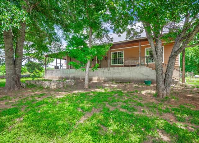 Property at 209 Old Sayers Rd, Elgin, TX 78621, 3 beds, 2 baths