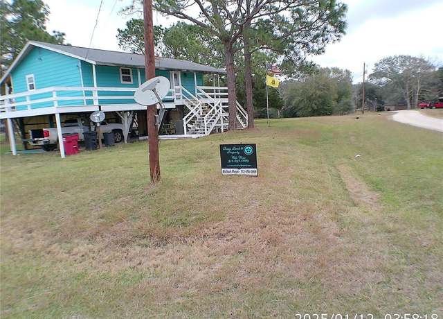 Property at 202 Royalwood St, Palacios, TX 77465, 2 beds, 2 baths
