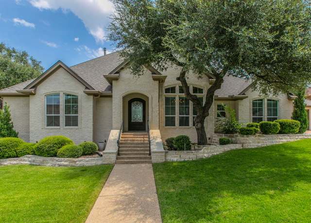 Property at 1635 Alta Vista Loop, Temple, TX 76502, 4 beds, 3 baths