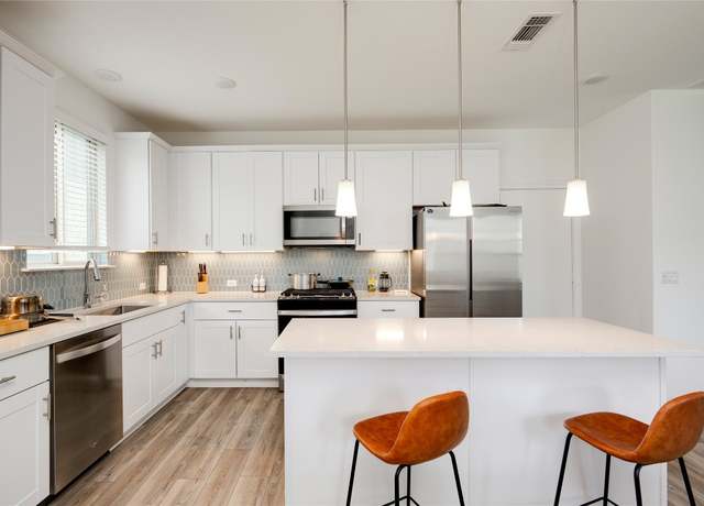 Property at 5408 Mars Ln, Austin, TX 78724, 4 beds, 3 baths