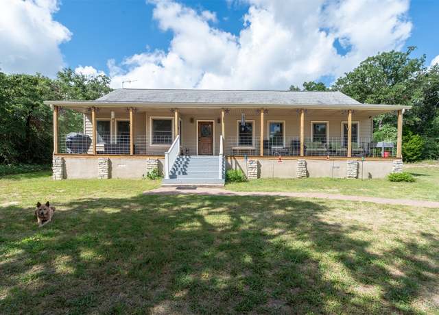 Property at 194 Elgin Woods Ln, Elgin, TX 78621, 3 beds, 2 baths
