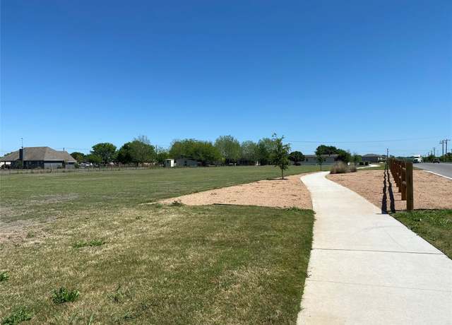 Property at 1437 Heidenreich Ln, Kyle, TX 78640, 4 beds, 2 baths