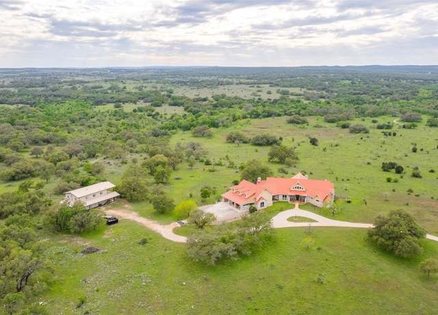 Property at 2810 Bridlewood Ranches Dr, San Marcos, TX 78666, 3 beds, 3.5 baths