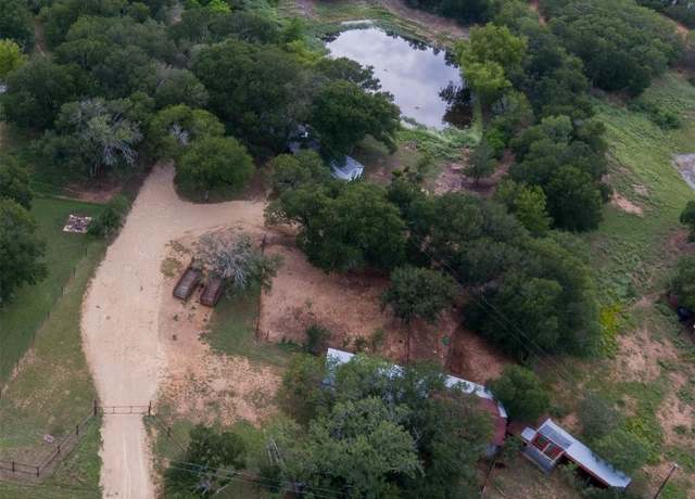 Property at 418 Fm 2984, Luling, TX 78648, 3 beds, 2 baths