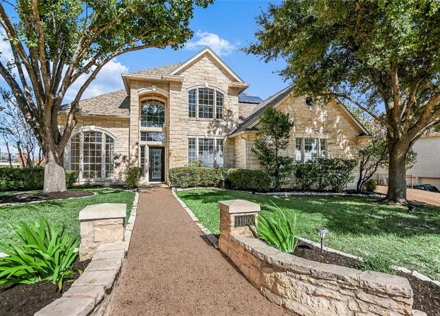 Property at 11900 Mira Mesa Dr, Austin, TX 78732, 5 beds, 3 baths