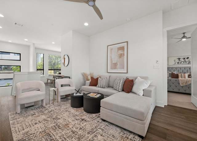 Property at 2050 Lohmans Spur Rd #1404, Lakeway, TX 78734, 3 beds, 2.5 baths