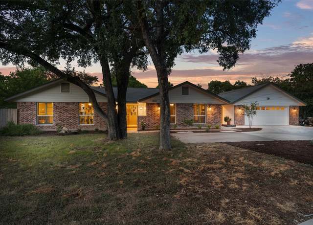 Property at 1907 Northwest Blvd, Georgetown, TX 78628, 4 beds, 2 baths