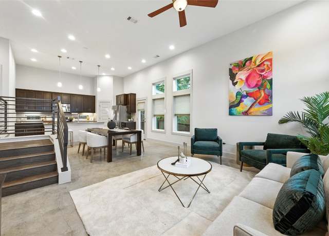 Property at 1402 E 11th St, Austin, TX 78702, 3 beds, 2.5 baths