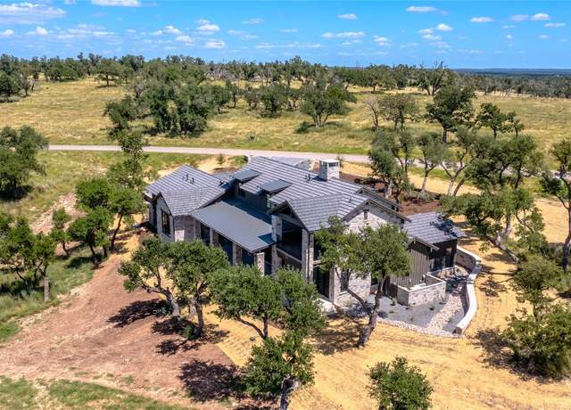 Property at 804 Lagrange Dr, Fredericksburg, TX 78624, 4 beds, 5.5 baths