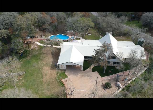 Property at 417 Akaloa Dr, Bastrop, TX 78602, 3 beds, 2.5 baths