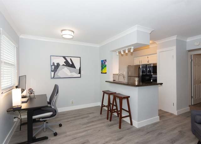 Property at 2401 Manor Rd #232, Austin, TX 78722, 1 bed, 1 bath