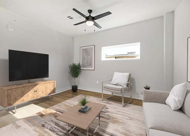Property at 2500 Longview St #501, Austin, TX 78705, 1 bed, 1 bath