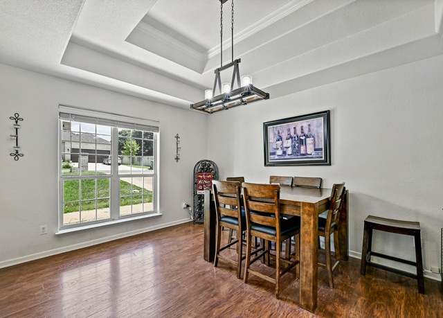 Property at 185 Broadmoor St, Marble Falls, TX 78654, 3 beds, 2 baths