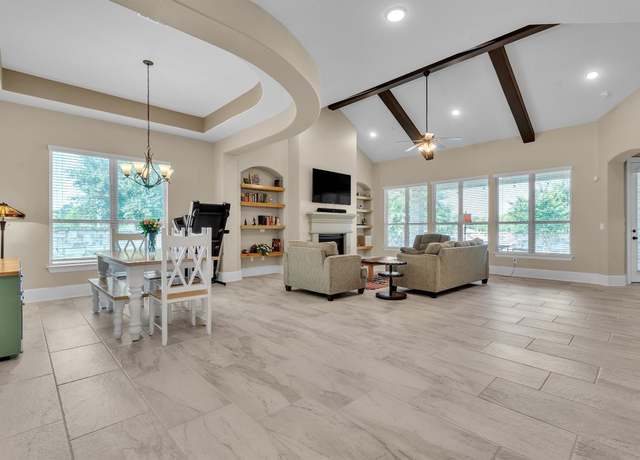 Property at 101 Dorado St, Georgetown, TX 78628, 3 beds, 2.5 baths